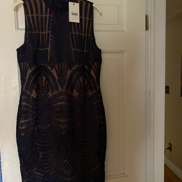 Bardot Dress - Picture 3 of 4